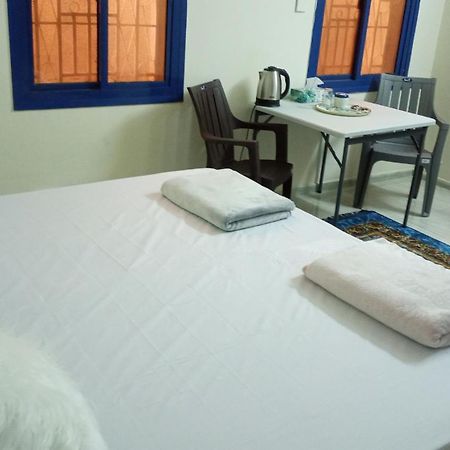 Salem House Hostel 尼兹瓦 外观 照片