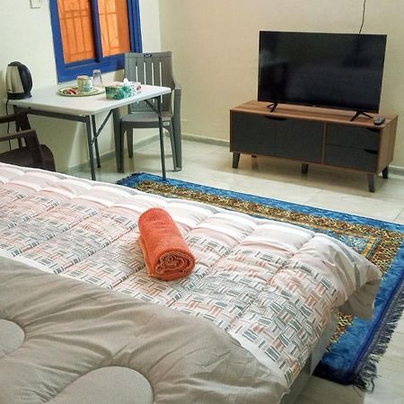 Salem House Hostel 尼兹瓦 外观 照片