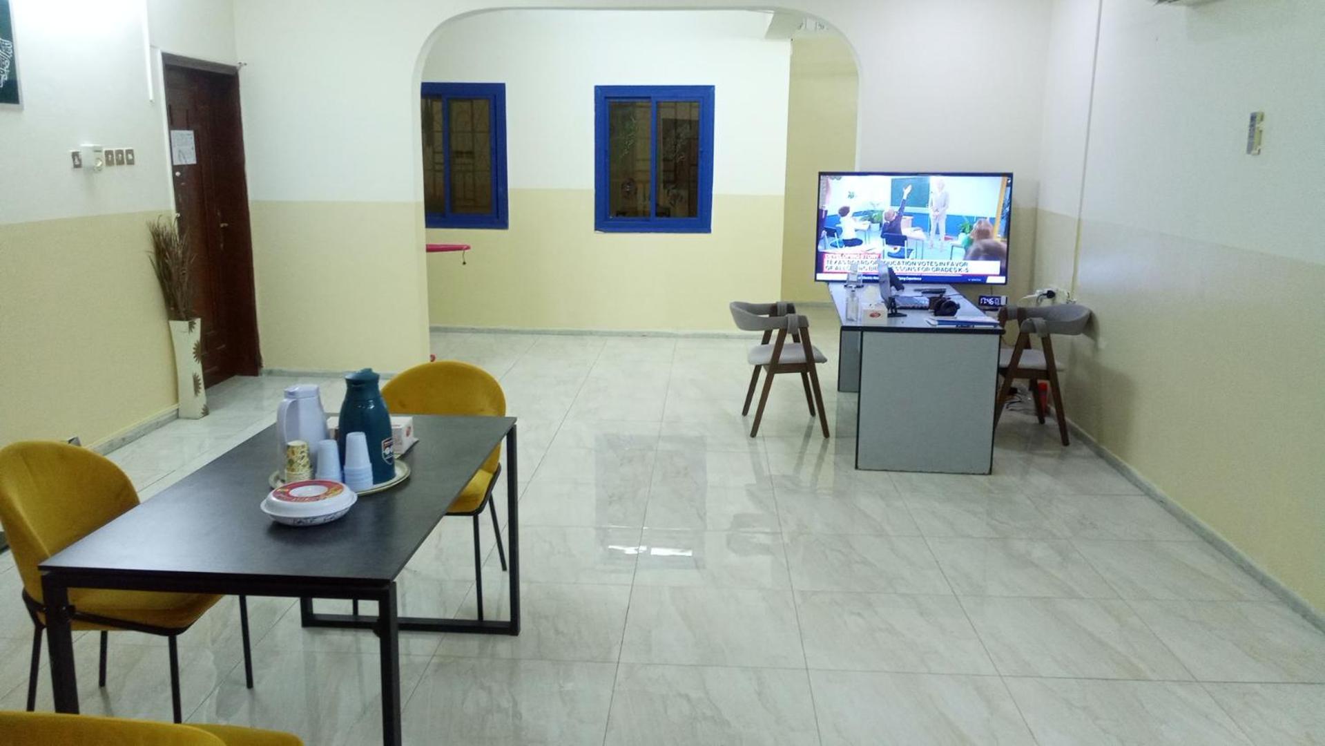 Salem House Hostel 尼兹瓦 外观 照片