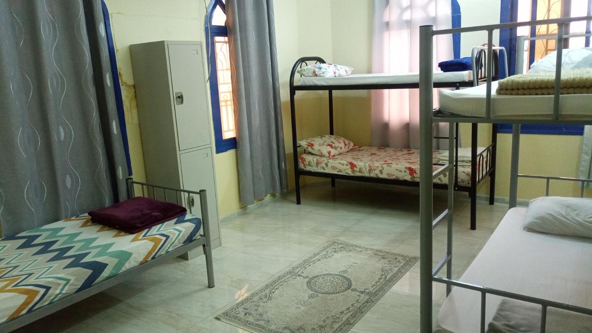 Salem House Hostel 尼兹瓦 外观 照片