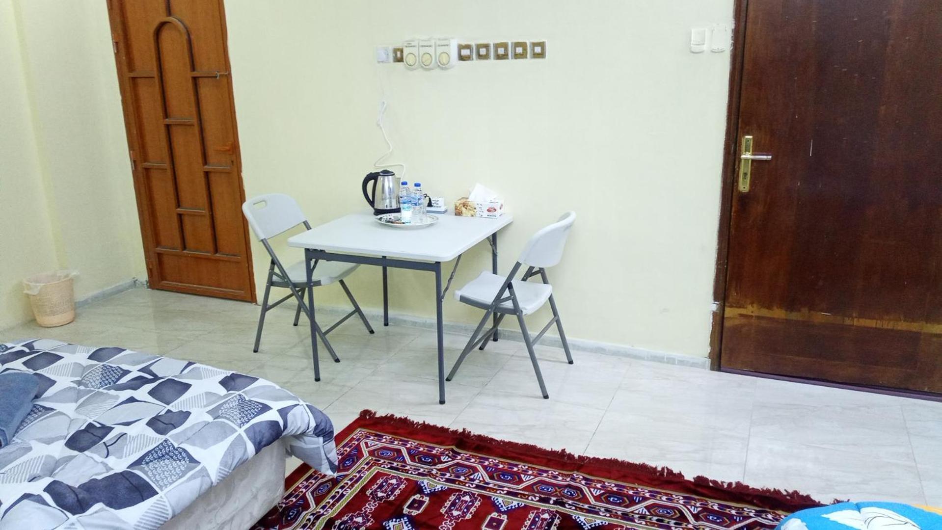 Salem House Hostel 尼兹瓦 外观 照片