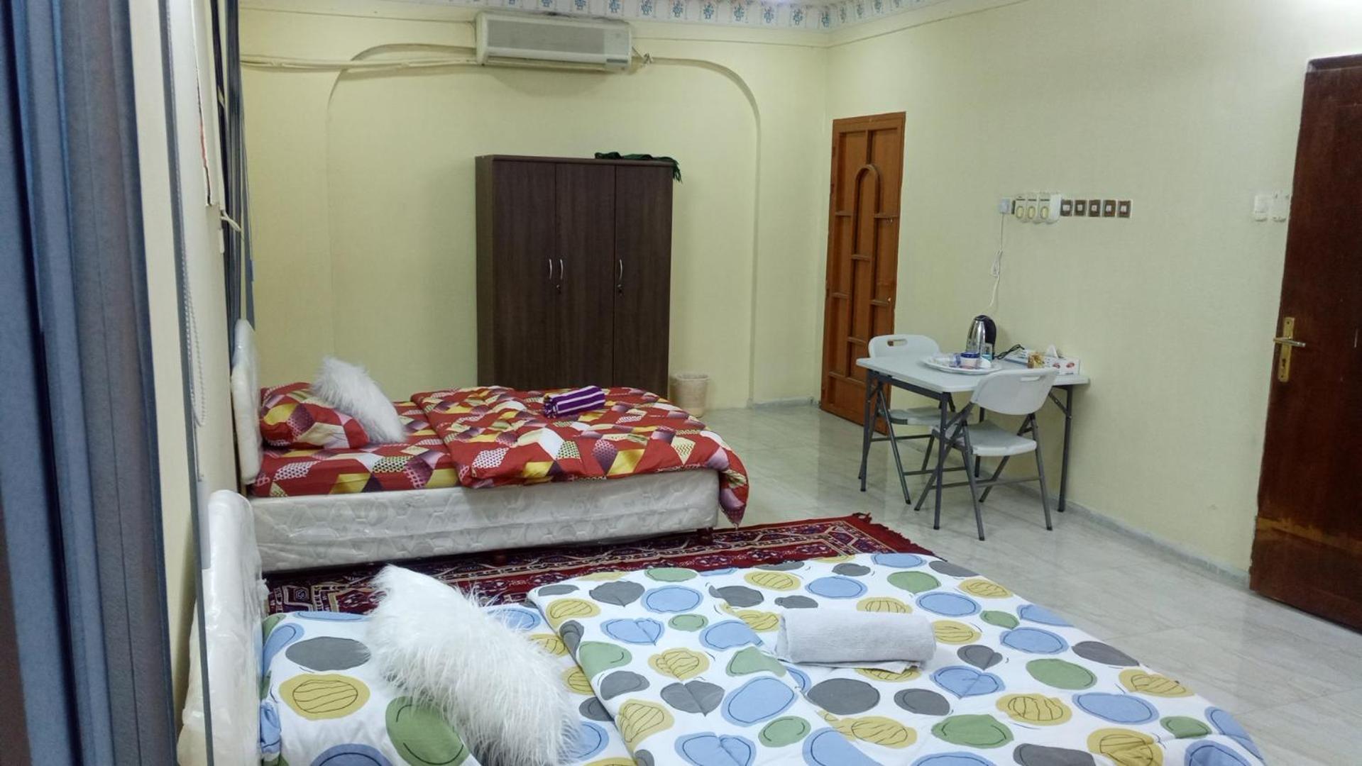Salem House Hostel 尼兹瓦 外观 照片