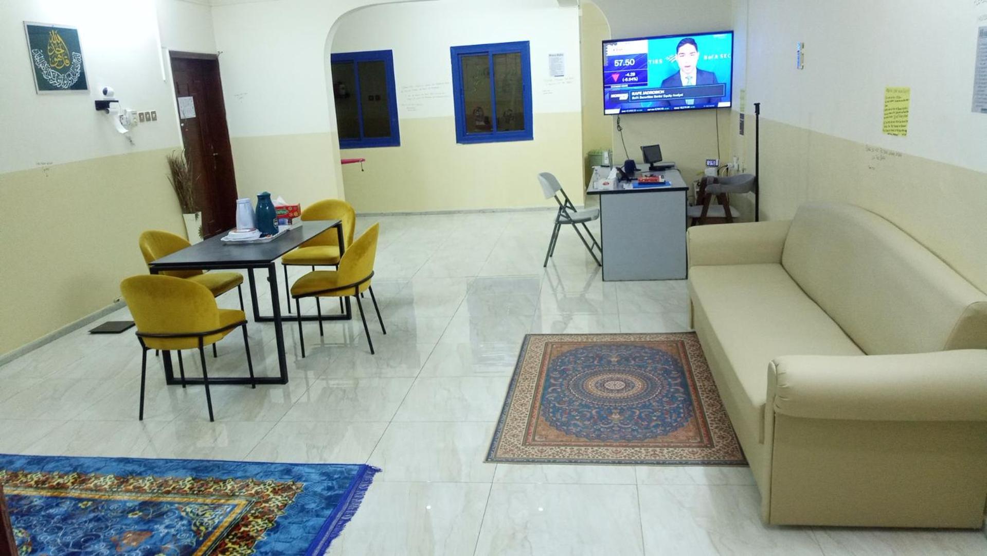 Salem House Hostel 尼兹瓦 外观 照片