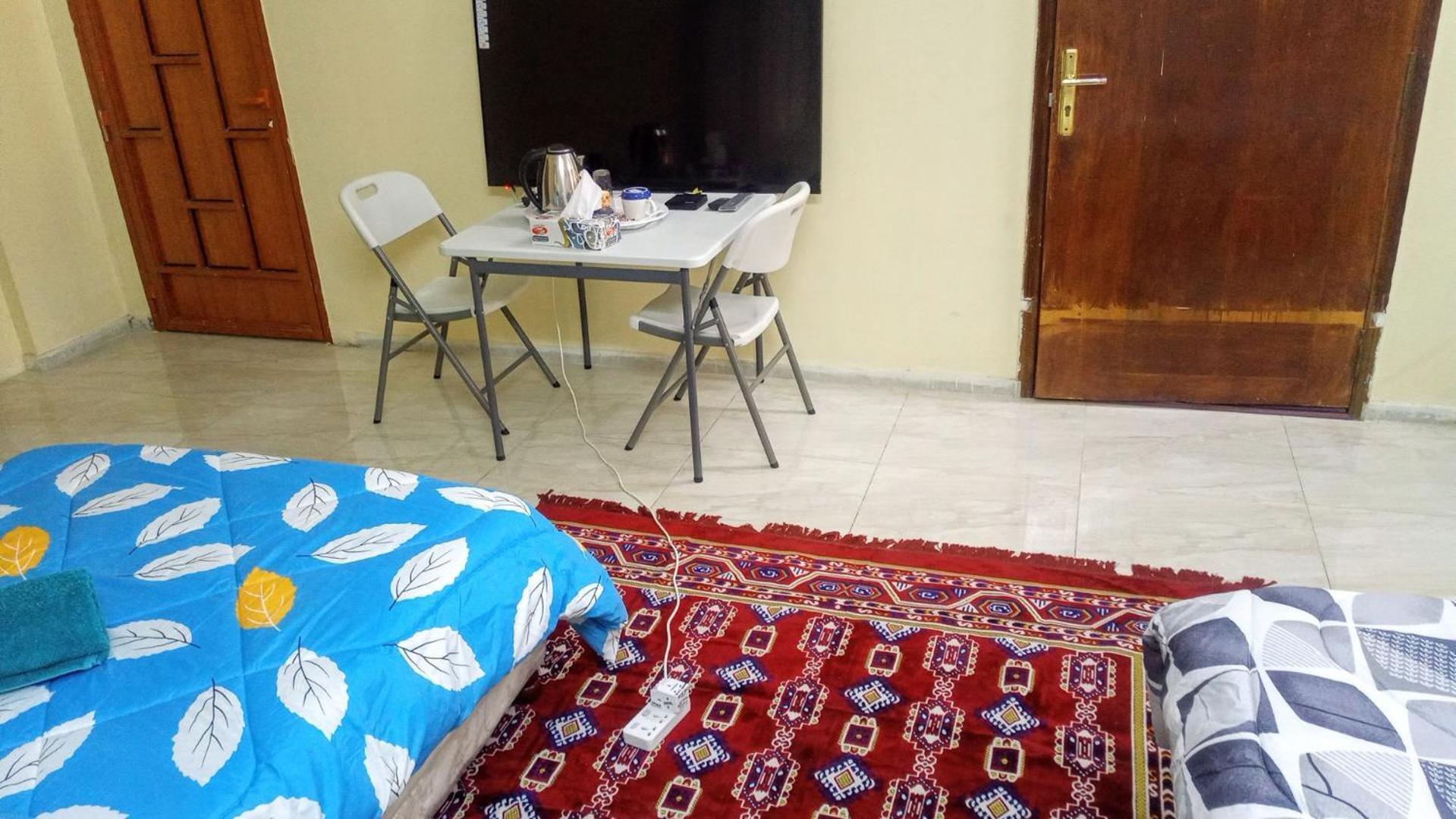 Salem House Hostel 尼兹瓦 外观 照片
