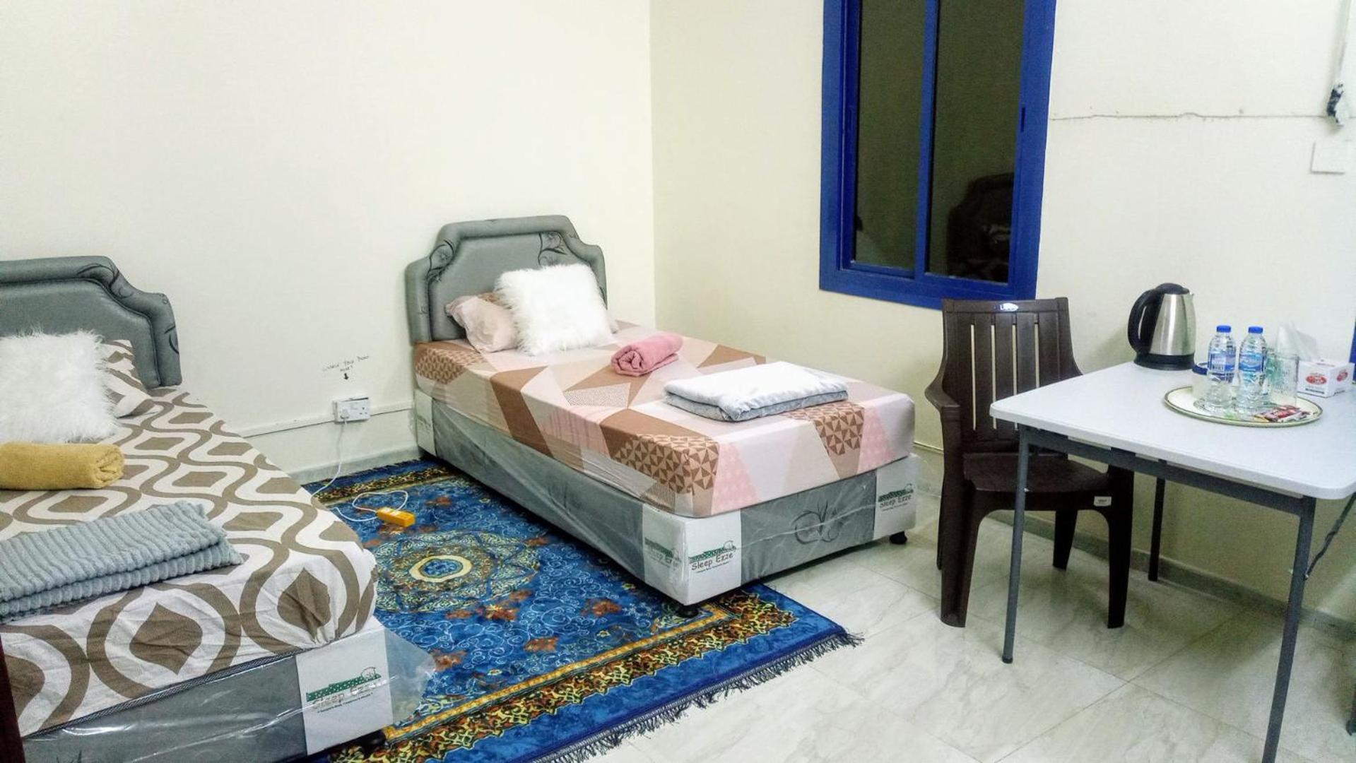 Salem House Hostel 尼兹瓦 外观 照片