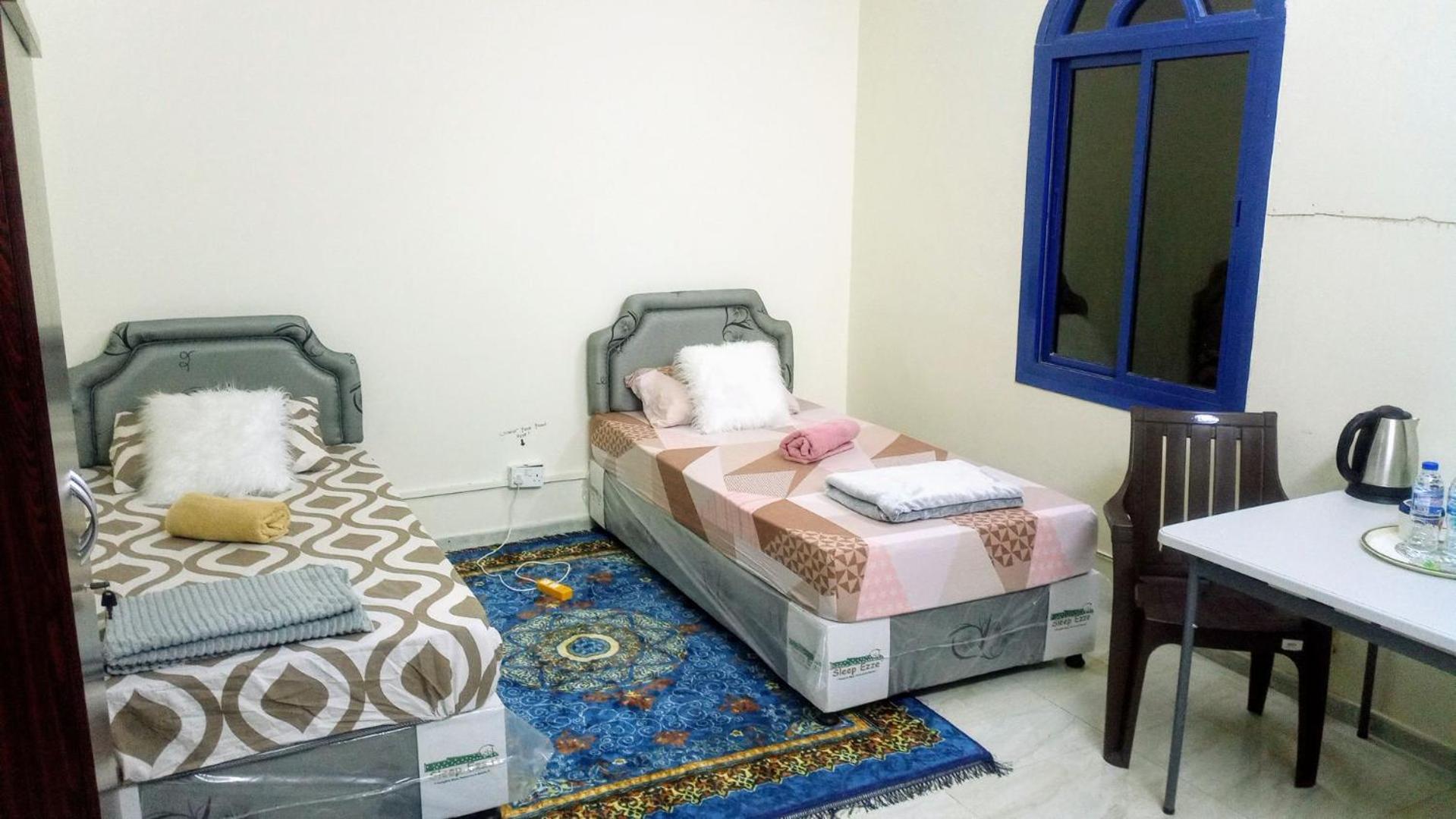 Salem House Hostel 尼兹瓦 外观 照片